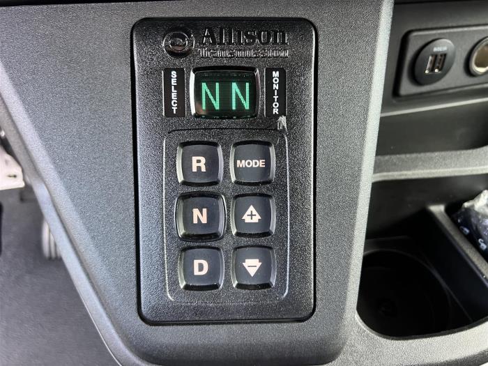 2026 Peterbilt 548-31