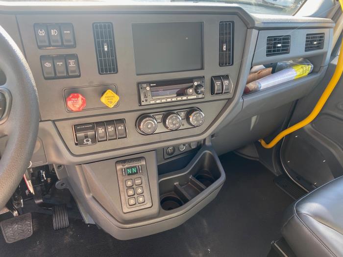 2026 Peterbilt 548-16