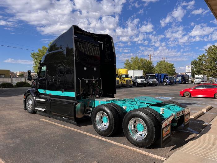 2026 Peterbilt 579-3