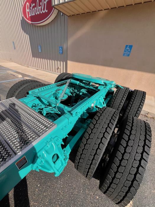 2026 Peterbilt 579-12