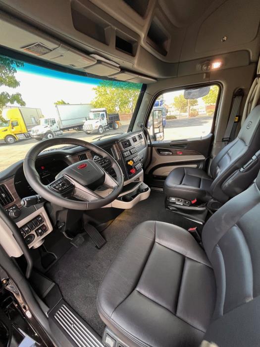 2026 Peterbilt 579-18