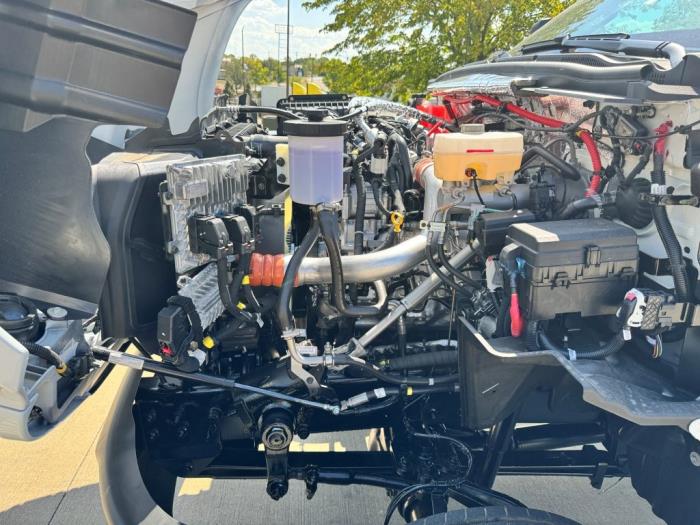 2025 International CV515-12