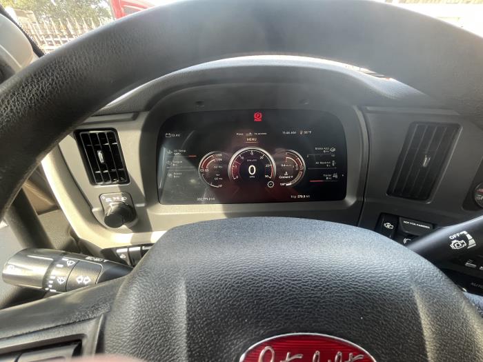 2023 Peterbilt 579-16