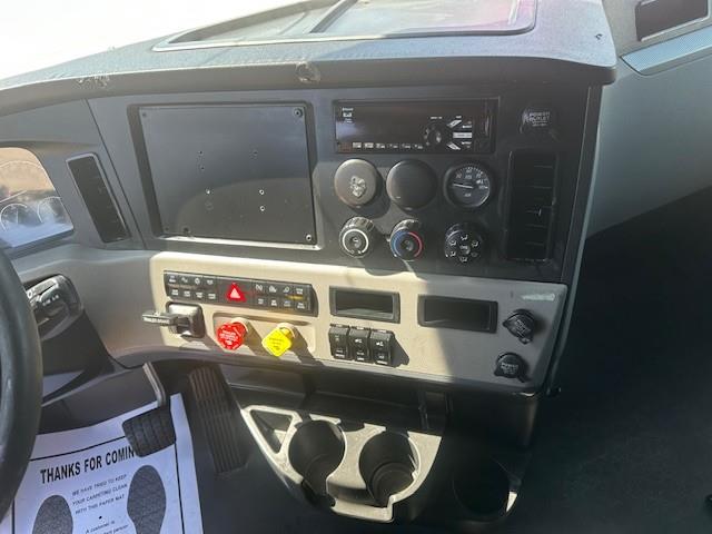 2021 Freightliner Cascadia-5