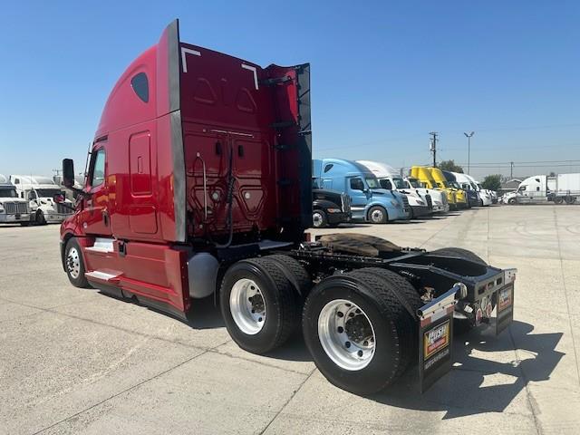 2021 Freightliner Cascadia-9