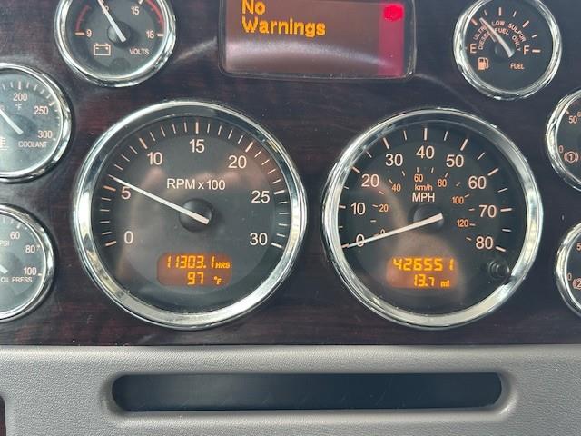 2022 Peterbilt 389-16