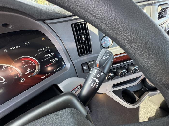 2026 Peterbilt 567-15