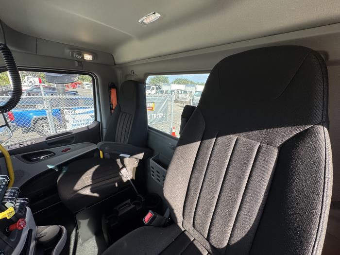 2026 Peterbilt 567-16