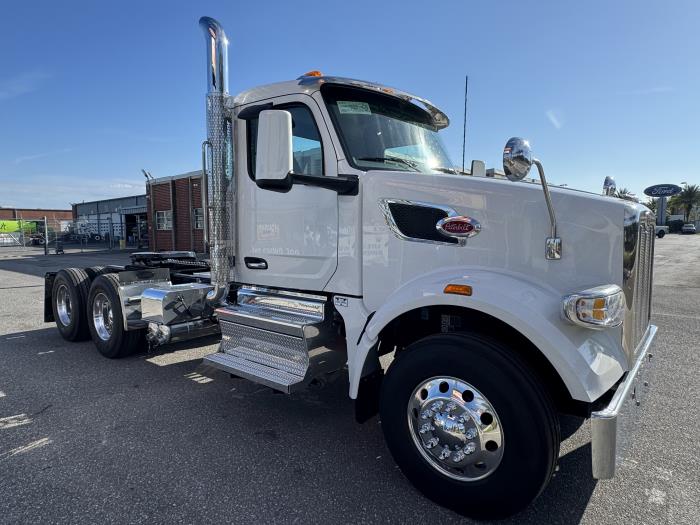 2026 Peterbilt 567-10