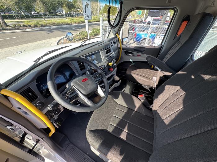 2026 Peterbilt 567-12