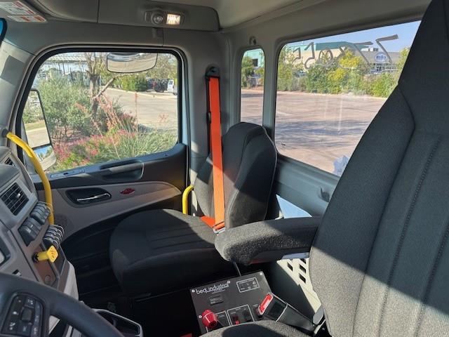 2026 Peterbilt 567-25