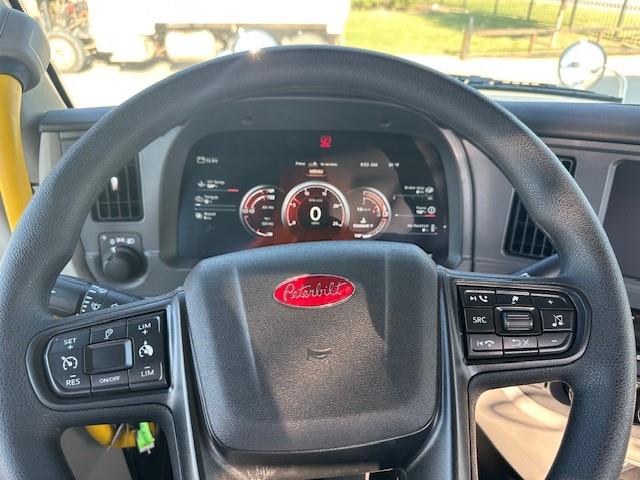2026 Peterbilt 567-32