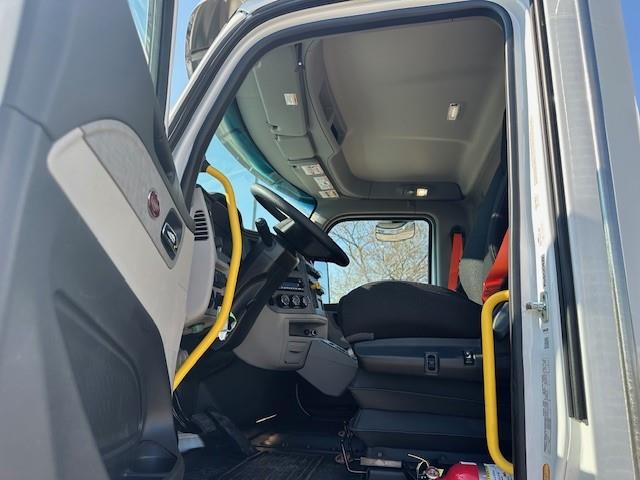 2026 Peterbilt 567-23