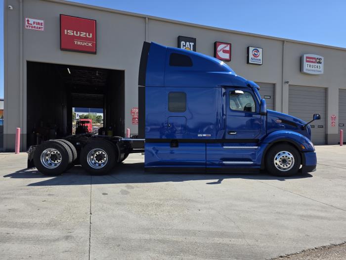 2026 Peterbilt 579-4