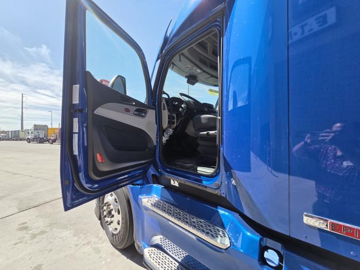 2026 Peterbilt 579-10