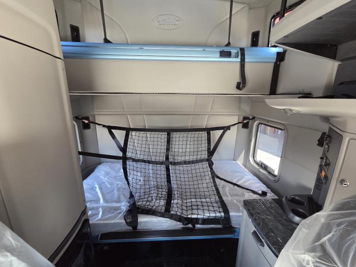 2026 Peterbilt 579-15