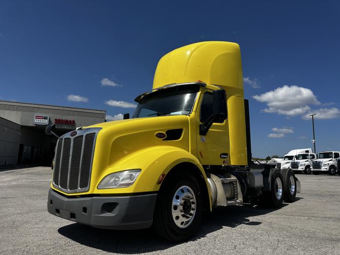 2021 Peterbilt 579-3