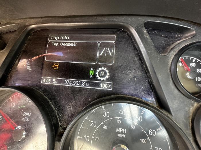 2021 Peterbilt 579-9