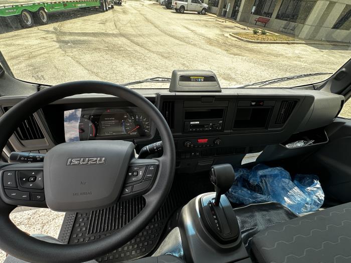 2025 Isuzu NPR-HD-10