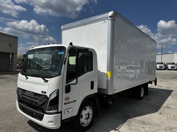 2025 Isuzu NRR photo 4