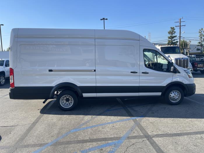 2026 Ford Transit 350 HD-4