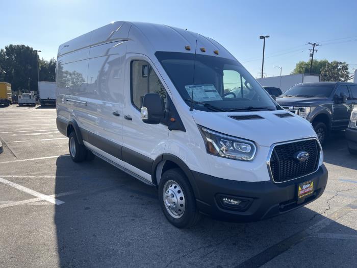 2026 Ford Transit 350 HD-5