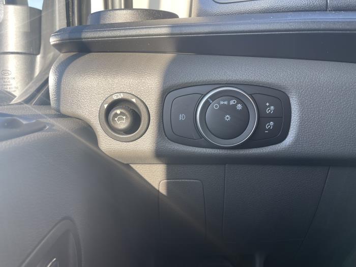 2026 Ford Transit 350 HD-17