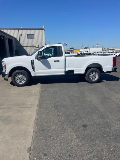 2026 Ford F-250 XL photo 3