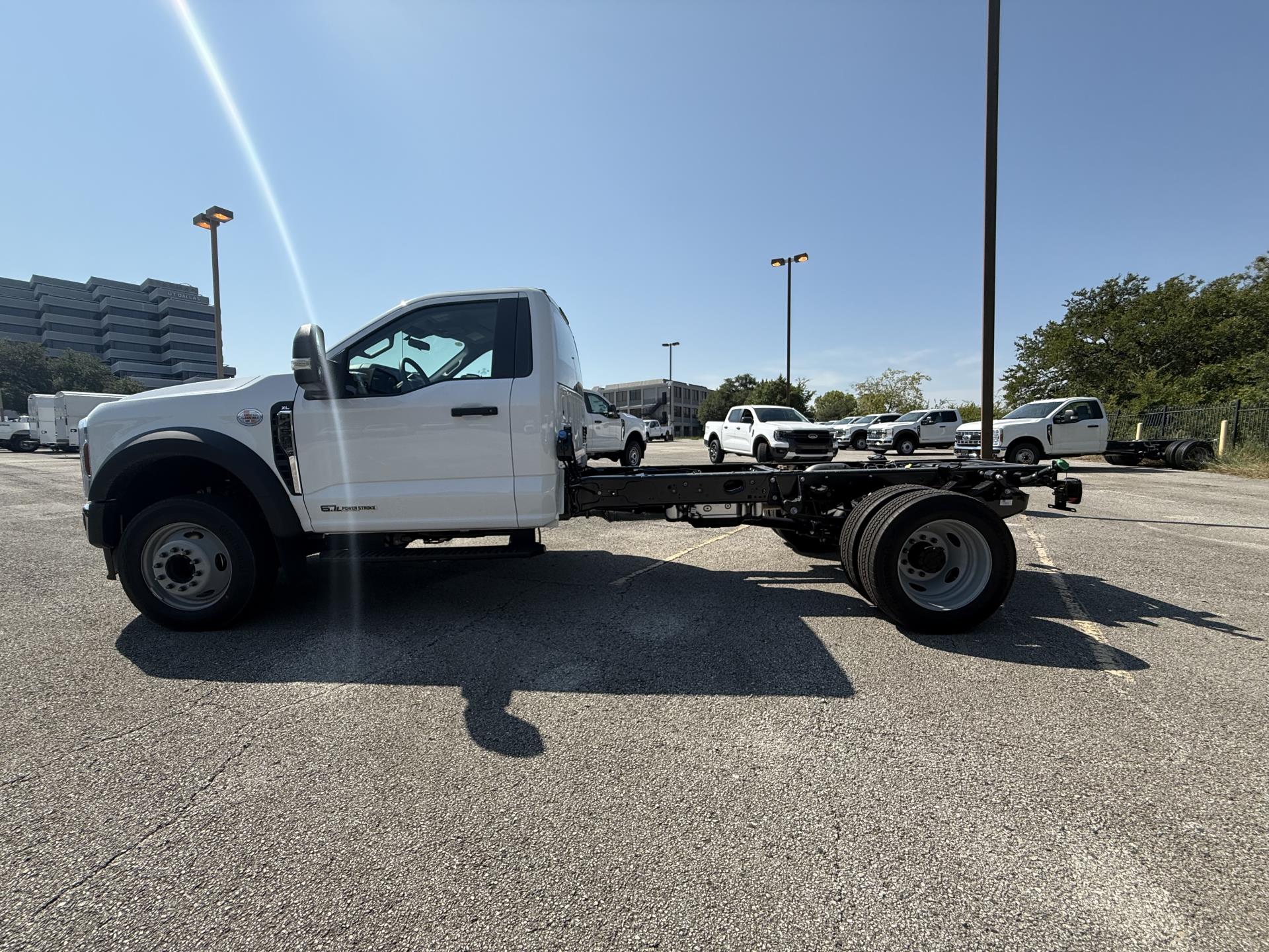 2026 Ford F-450 Regular Cab DRW 4x2 Cab Chassis for sale #1944668 - photo 4