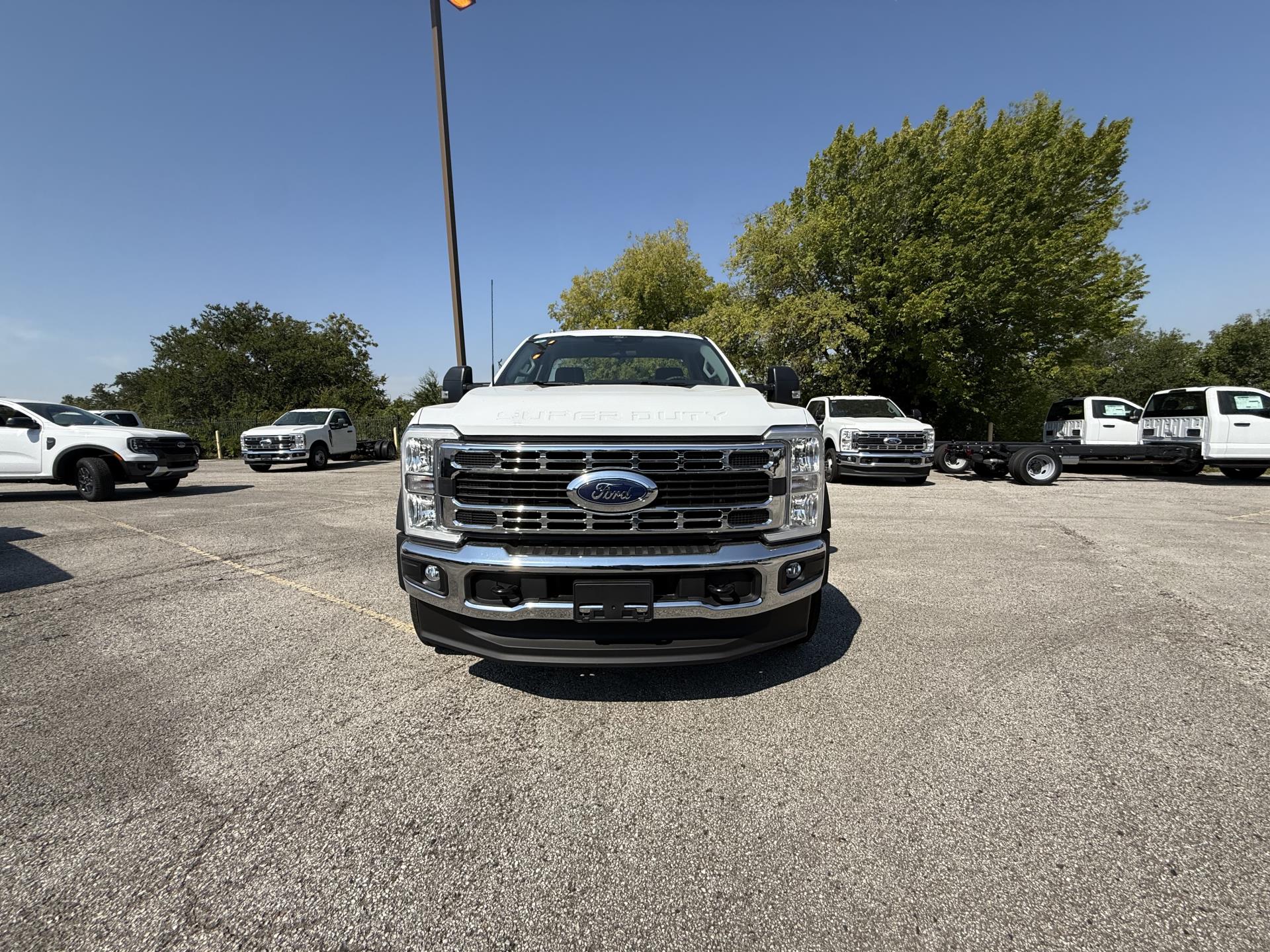 2026 Ford F-450 Regular Cab DRW 4x2 Cab Chassis for sale #1946050 - photo 5