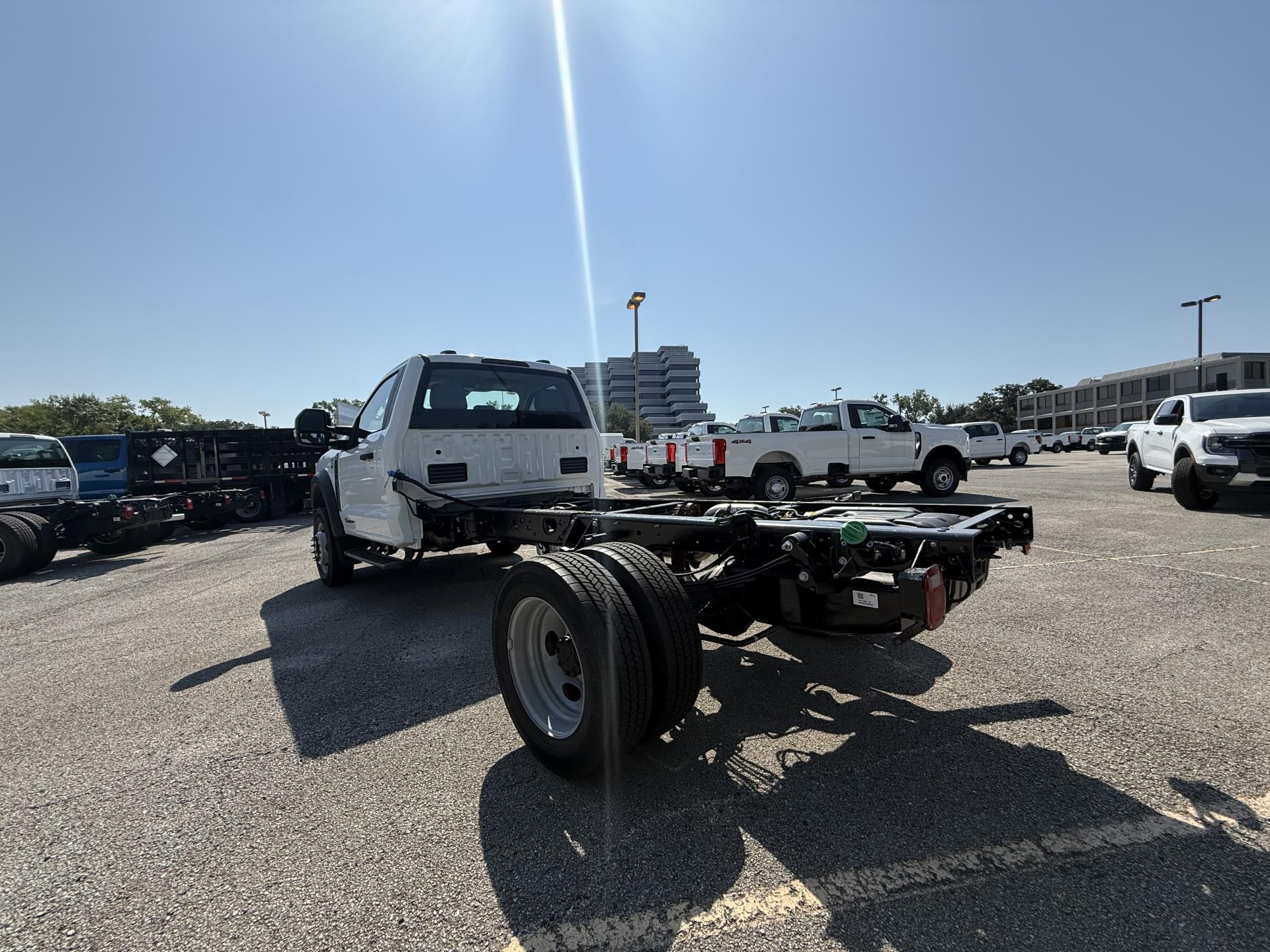 2026 Ford F-450 Regular Cab DRW 4x2 Cab Chassis for sale #1950170 - photo 2