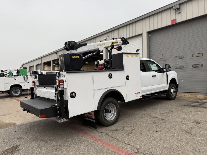 2026 Ford F-350 XL photo 3