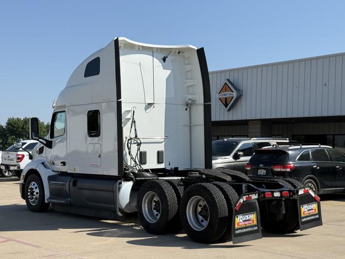 2021 Peterbilt 579-3