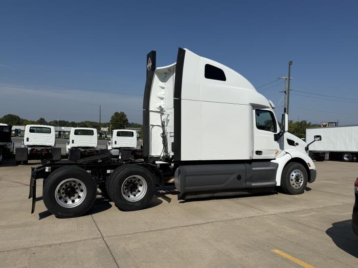 2021 Peterbilt 579-6