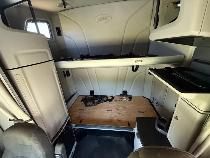 2021 Peterbilt 579-10