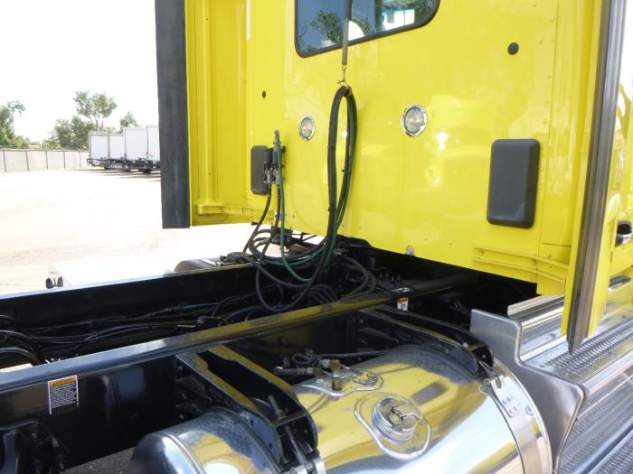 2021 Peterbilt 579-10