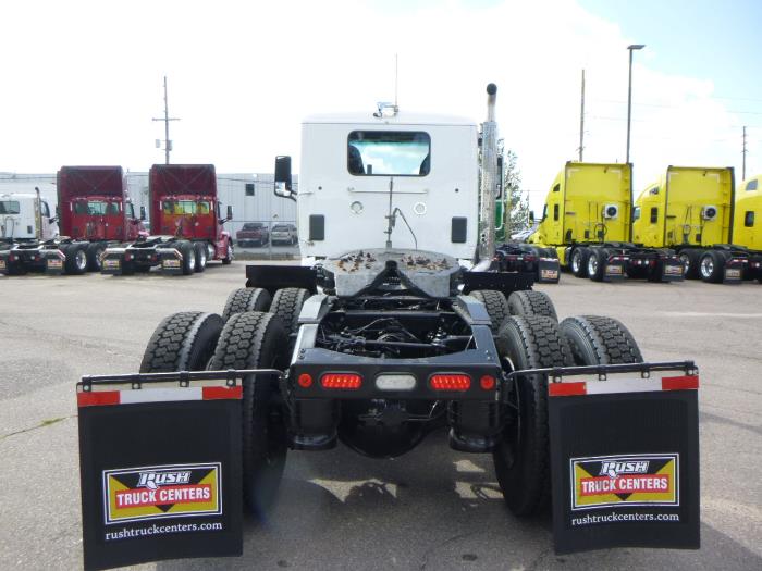 2020 Peterbilt 567-5