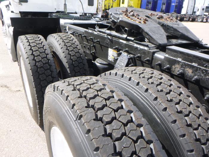 2020 Peterbilt 567-12