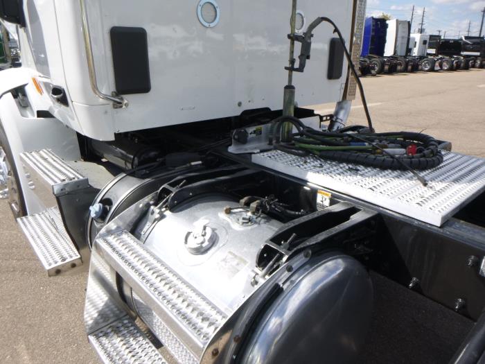 2020 Peterbilt 567-13