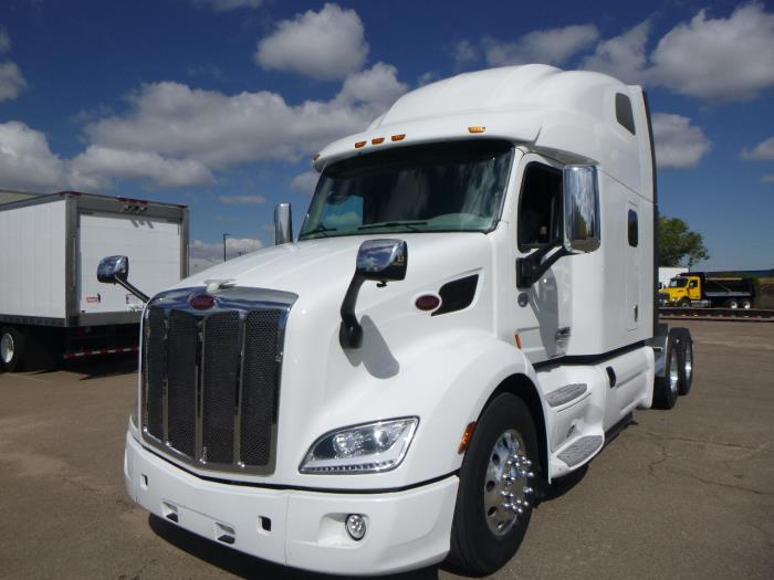 2022 Peterbilt 579-1