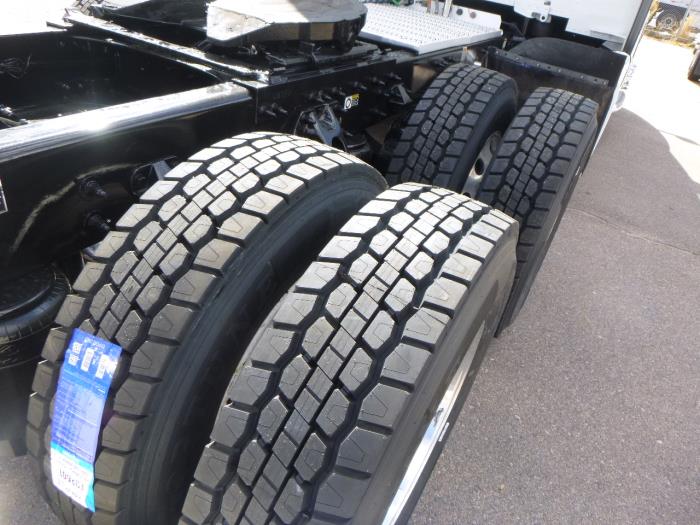 2022 Peterbilt 579-12