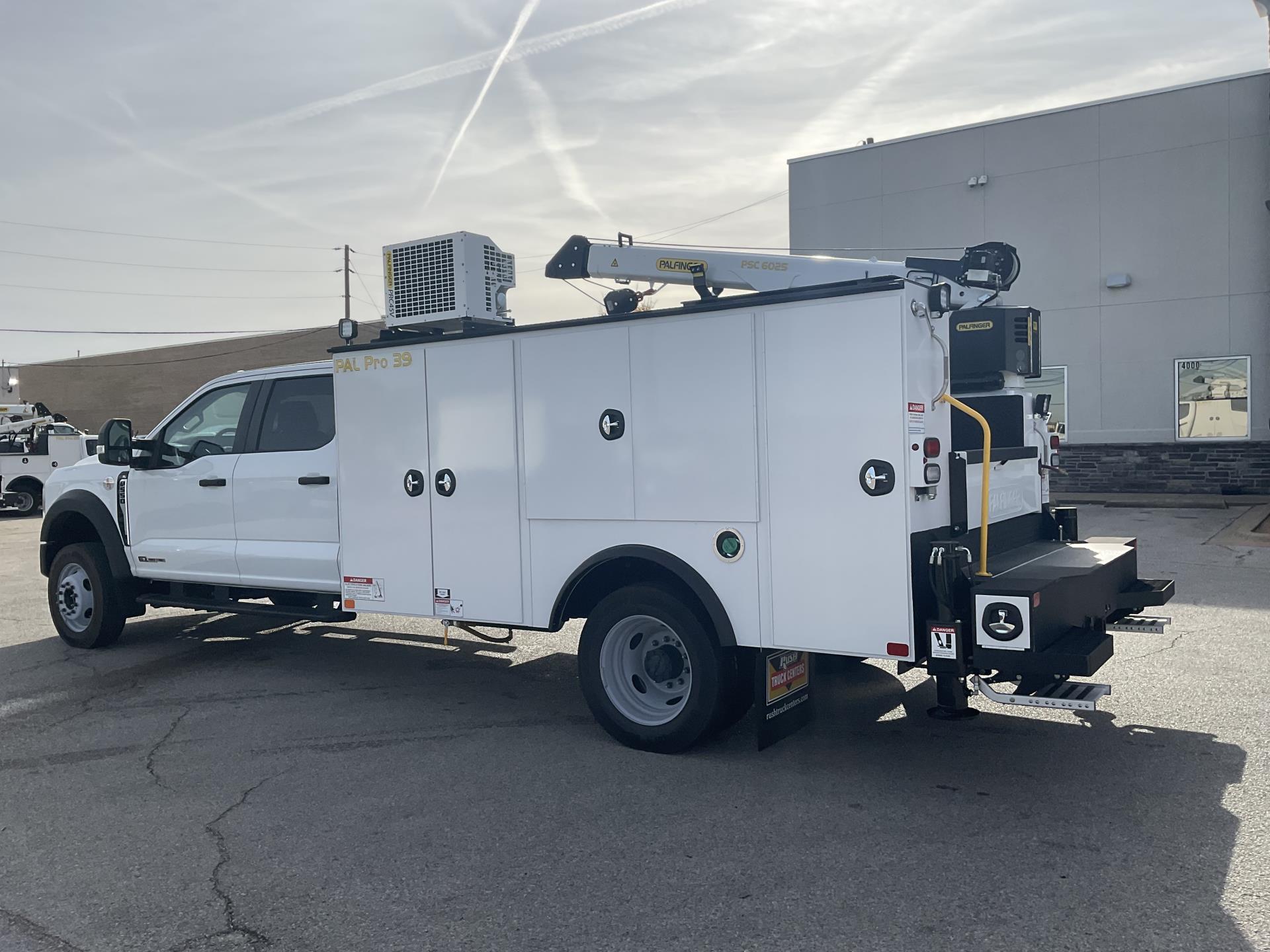 New 2026 Ford F-550 Crew Cab Mechanics Body for sale #1953918 - photo 2