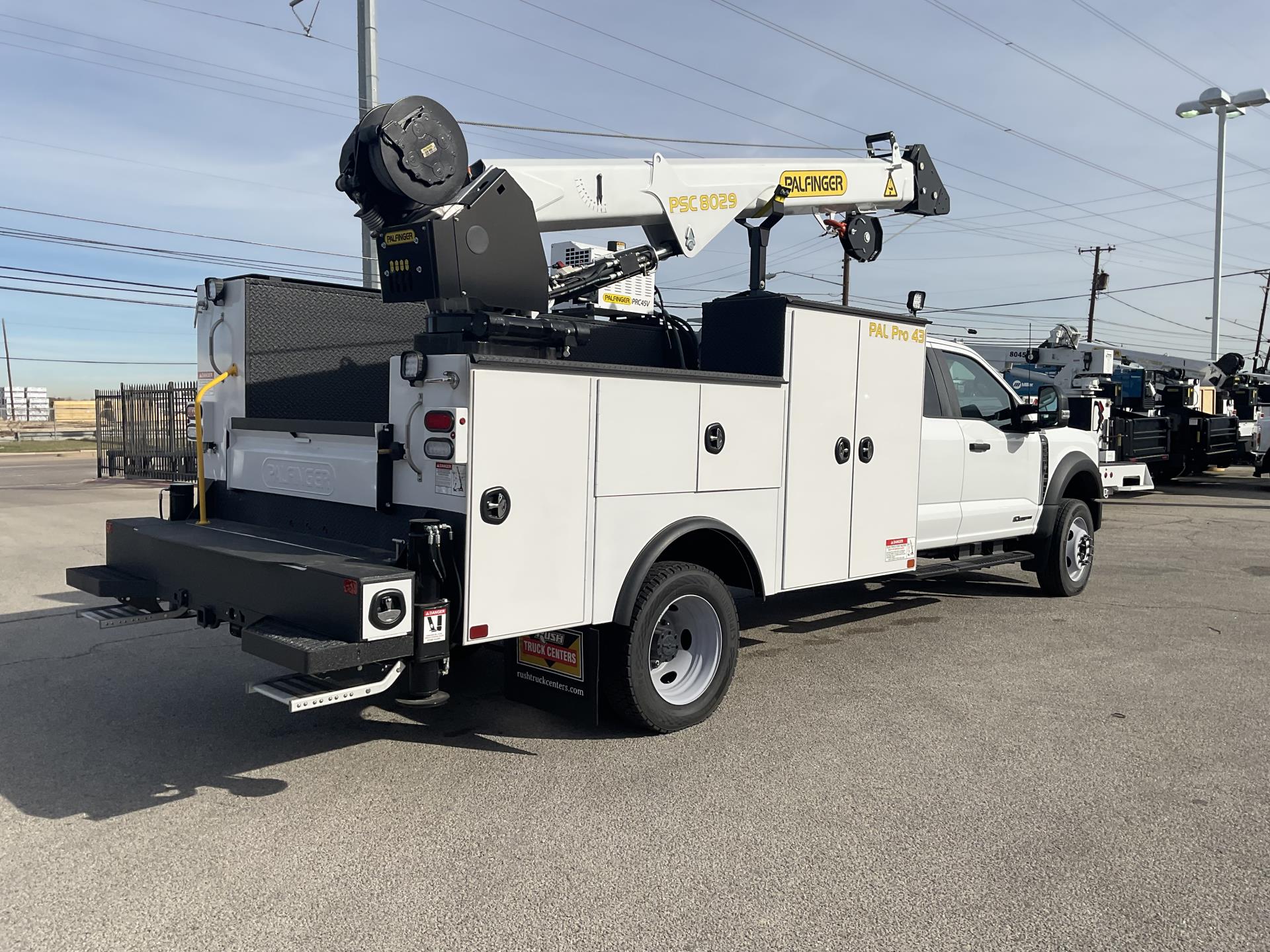 2026 Ford F-550 Super Cab DRW 4x4 Palfinger Mechanics Body for sale #1953947 - photo 5