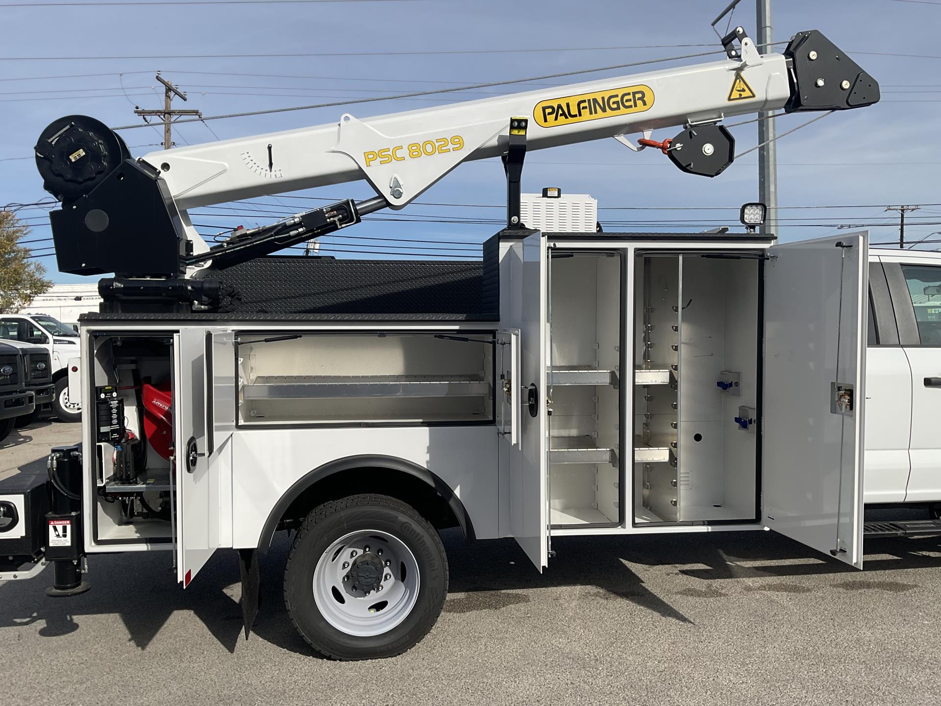 2026 Ford F-550 Super Cab DRW 4x4 Palfinger Mechanics Body for sale #1953947 - photo 9