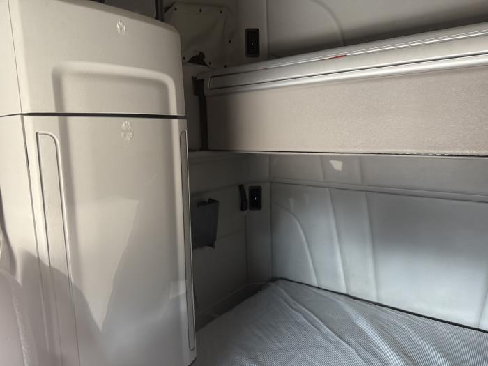 2022 Peterbilt 579-12