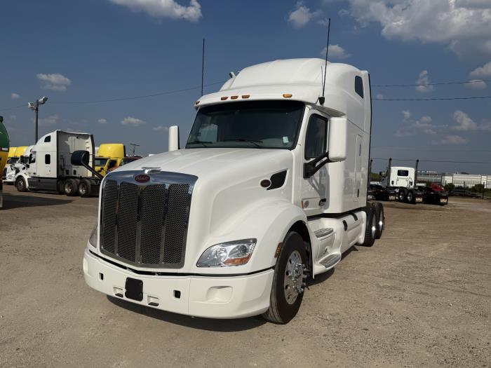 2022 Peterbilt 579-21