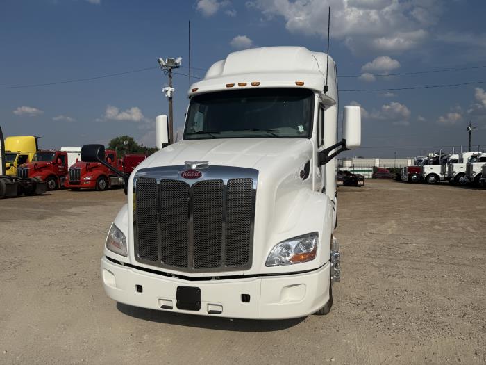2022 Peterbilt 579-22