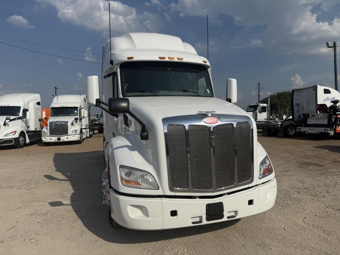 2022 Peterbilt 579-24
