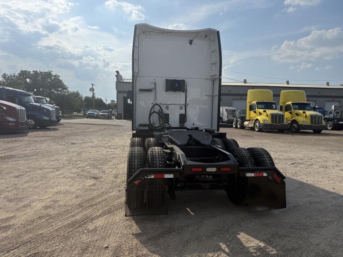 2022 Peterbilt 579-40