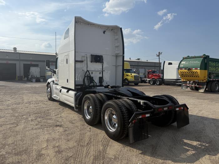 2022 Peterbilt 579-42